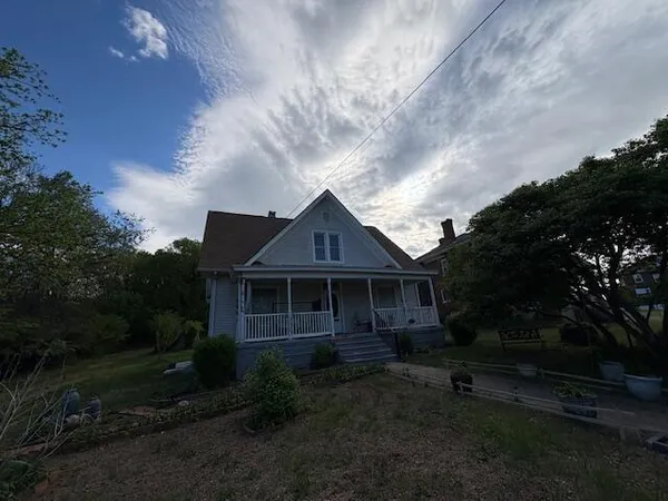 $185,000 | 2715 Massachusetts Avenue Northwest, Roanoke, VA 24017