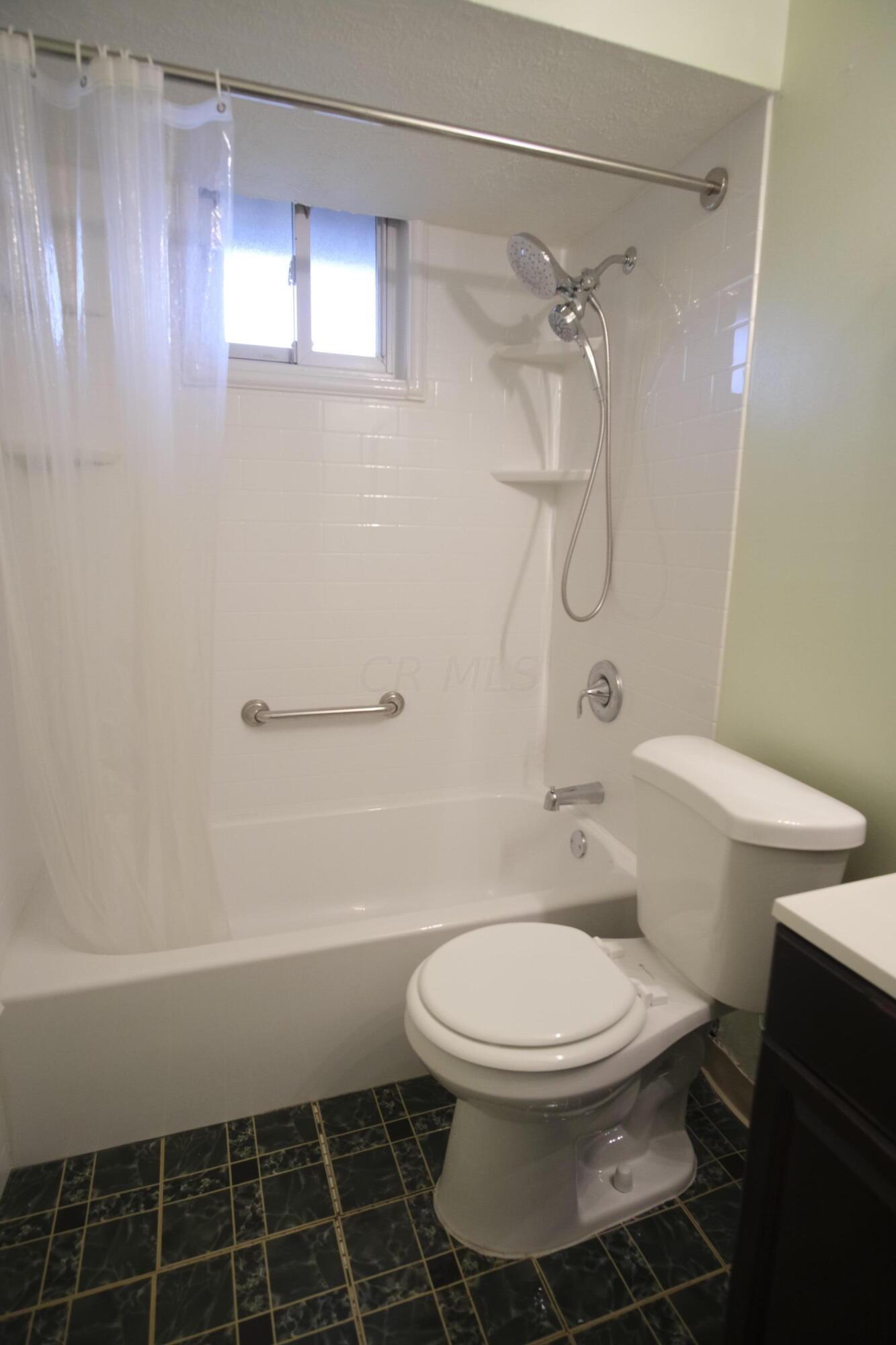 1692 Striebel Road Columbus, OH 43227 - Photo 16 of 18 _DSF1452