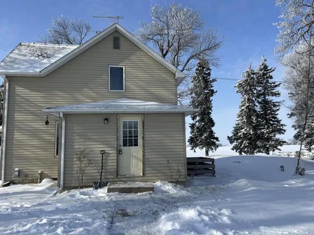 $275,000 | 725 110th Street, Sherburn, MN 56171