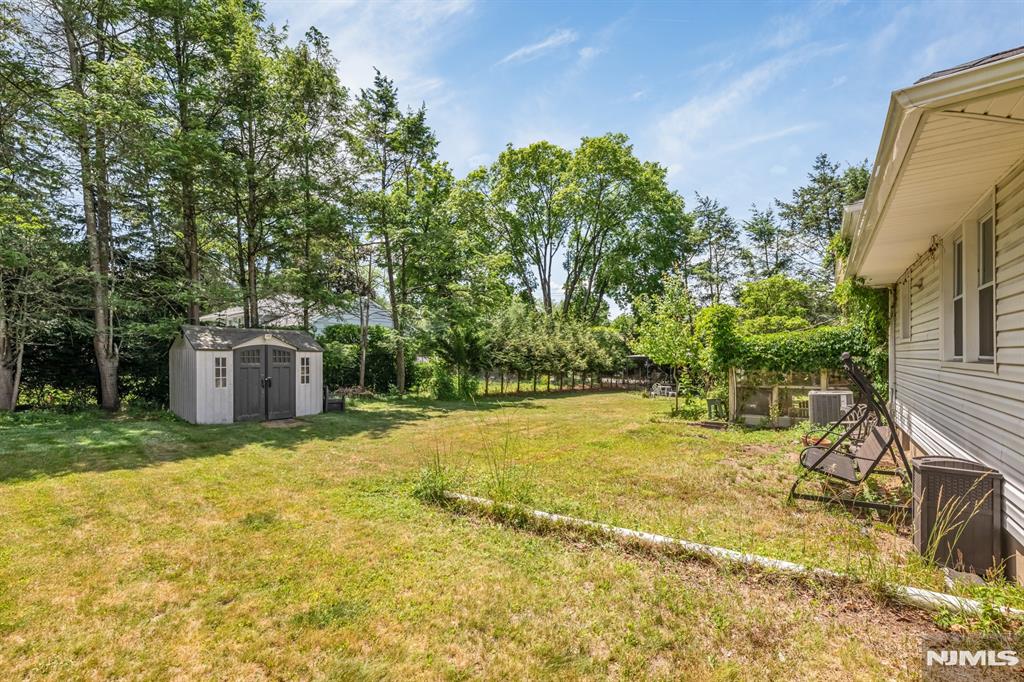 310 Ruckman Road Closter, NJ 07624 - Photo 29 of 30
