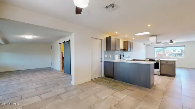 $2,800 | 719 West Parkway Boulevard, Tempe, AZ 85281