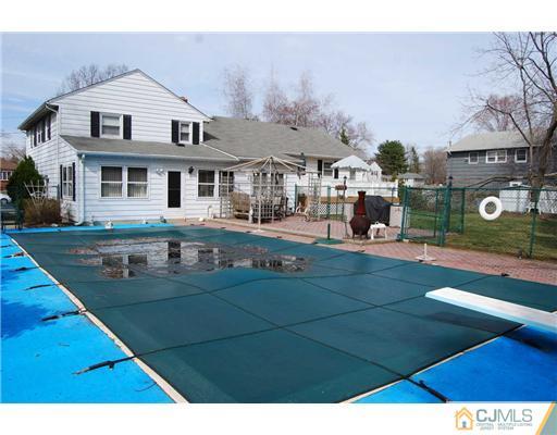 5 Hudson Road East Brunswick, NJ 08816 - Photo 11 of 15 Gallery Image 11