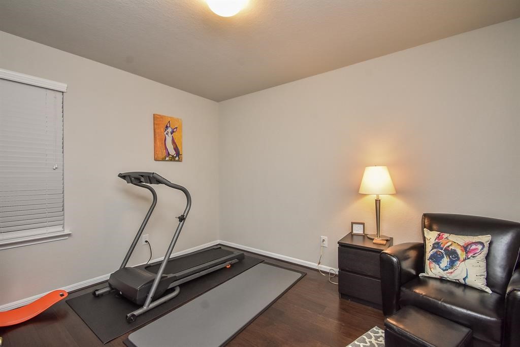 8127 Gambrel Way Rosharon, TX 77583 - Photo 11 of 17 Bedroom 3