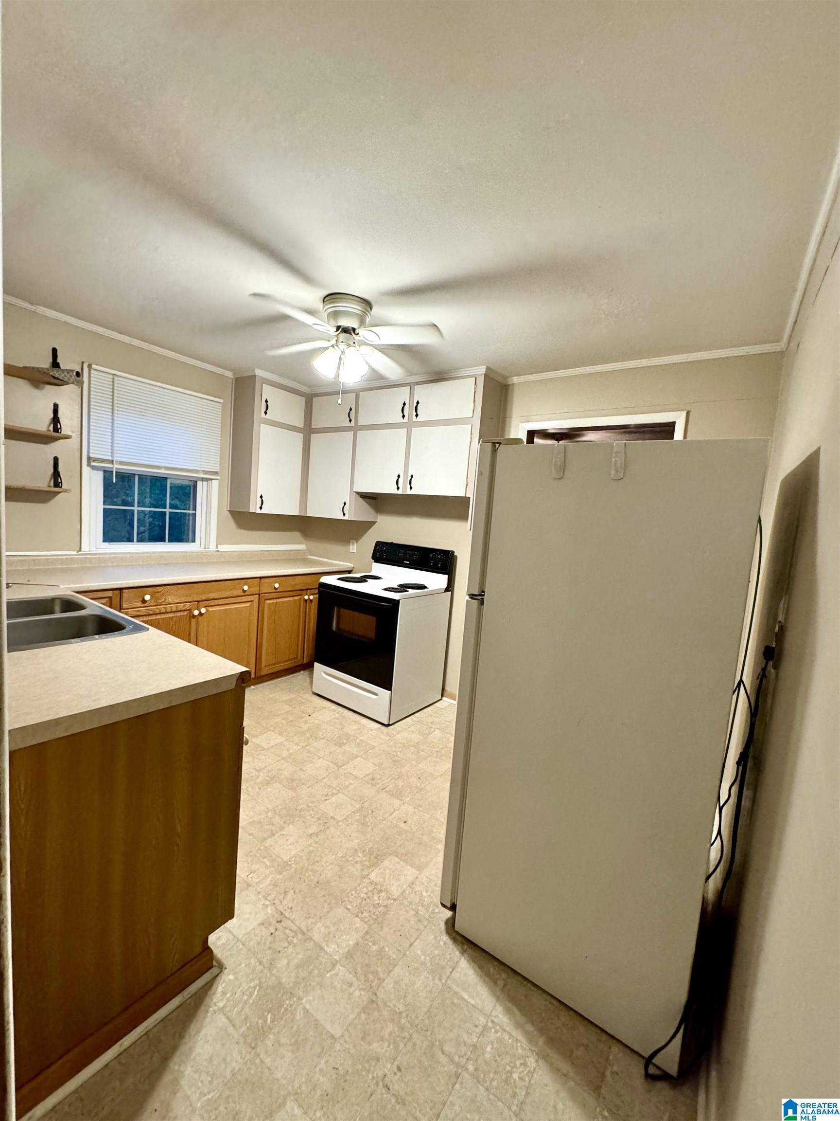 813 Cedar Springs Road Weaver, AL 36277 - Photo 4 of 22