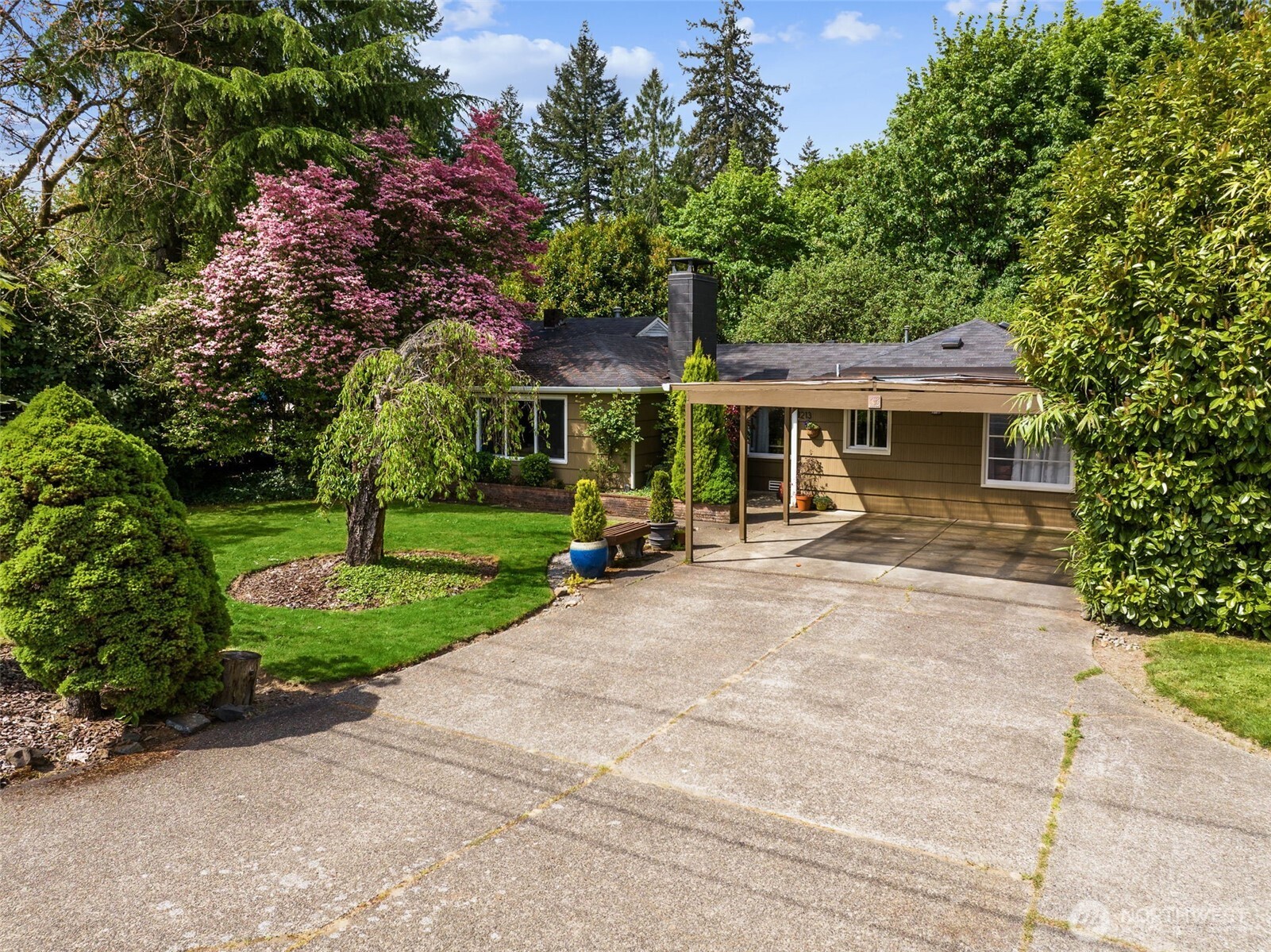 1213 Boulevard Road Southeast Olympia, WA 98501 - Photo 1 of 38