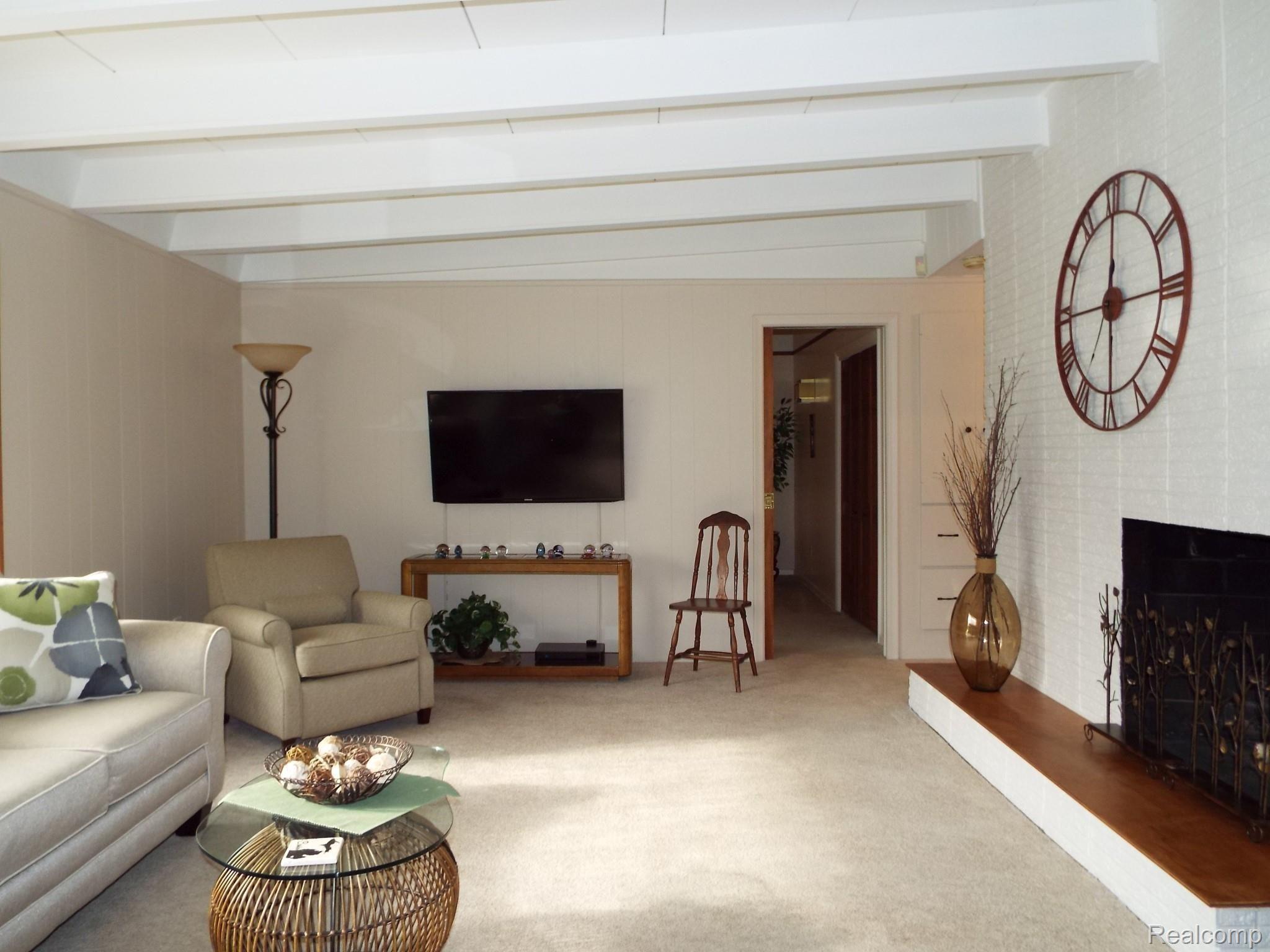 6030 North Beck Road Canton, MI 48187 - Photo 11 of 42 beamed ceilings.JPG