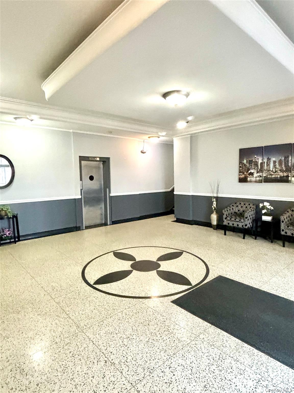 61 Bronx River Road, Unit 7H Yonkers, NY 10704 - Photo 2 of 13 a view of a indoor pool