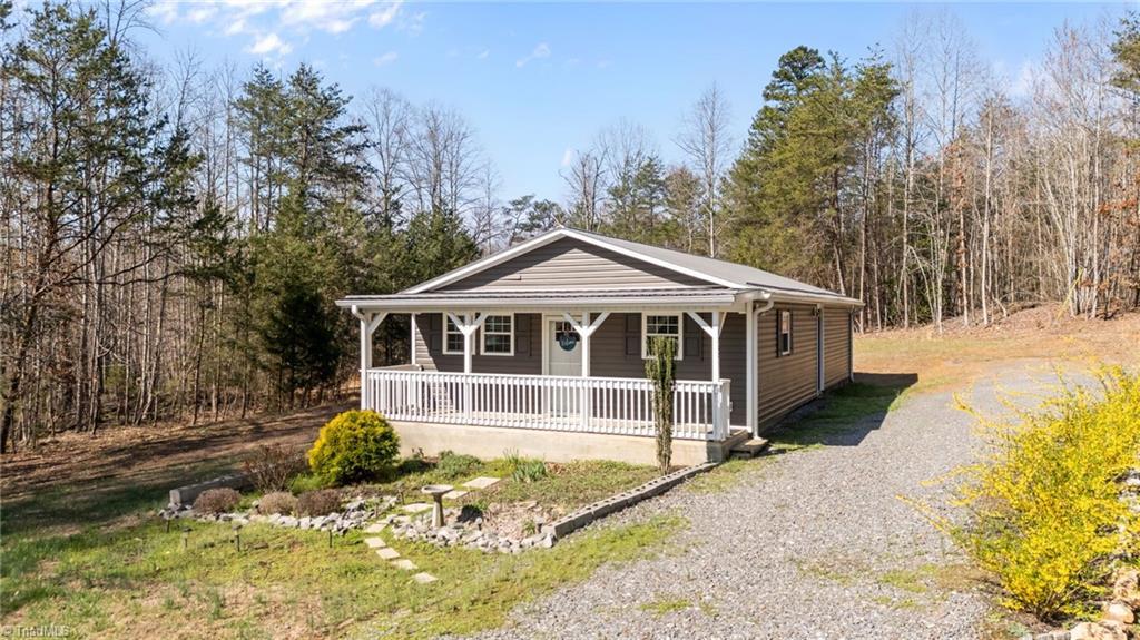 1202 Farm Road Pilot Mountain, NC 27041 - Photo 2 of 49