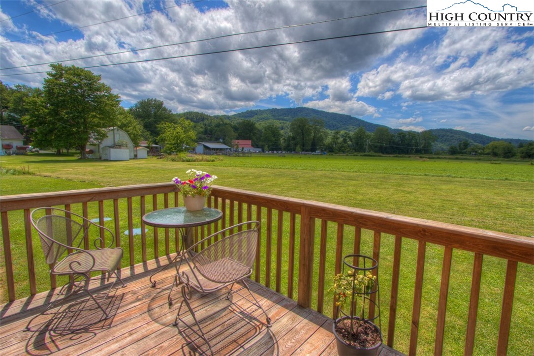 2750 Broadstone Road Banner Elk, NC 28604 - Photo 8 of 31 Gallery Image 8