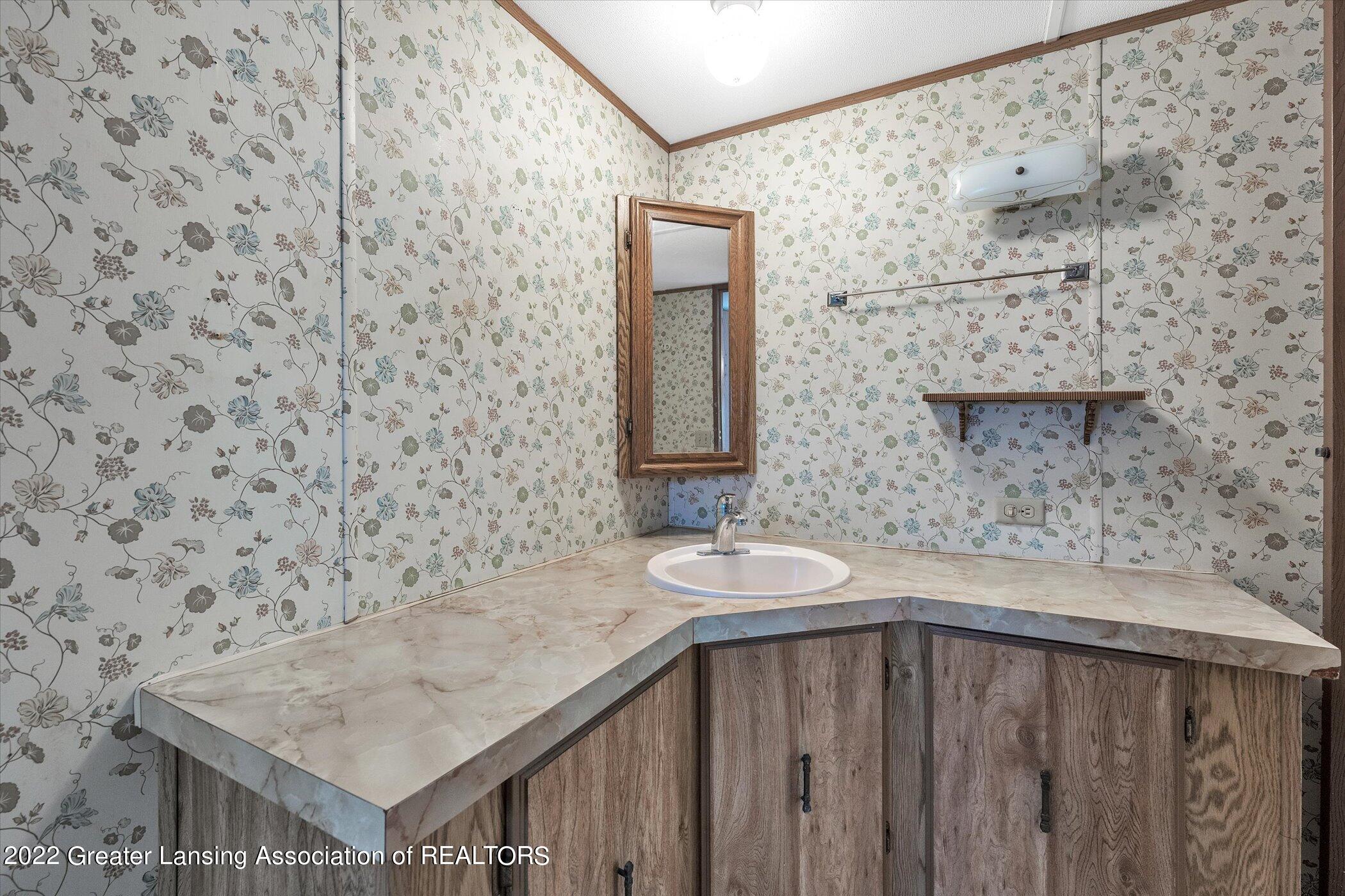 3879 South Grove Road St. Johns, MI 48879 - Photo 12 of 28 20-3879-S-Grove-Rd-WindowStill-Real-Esta