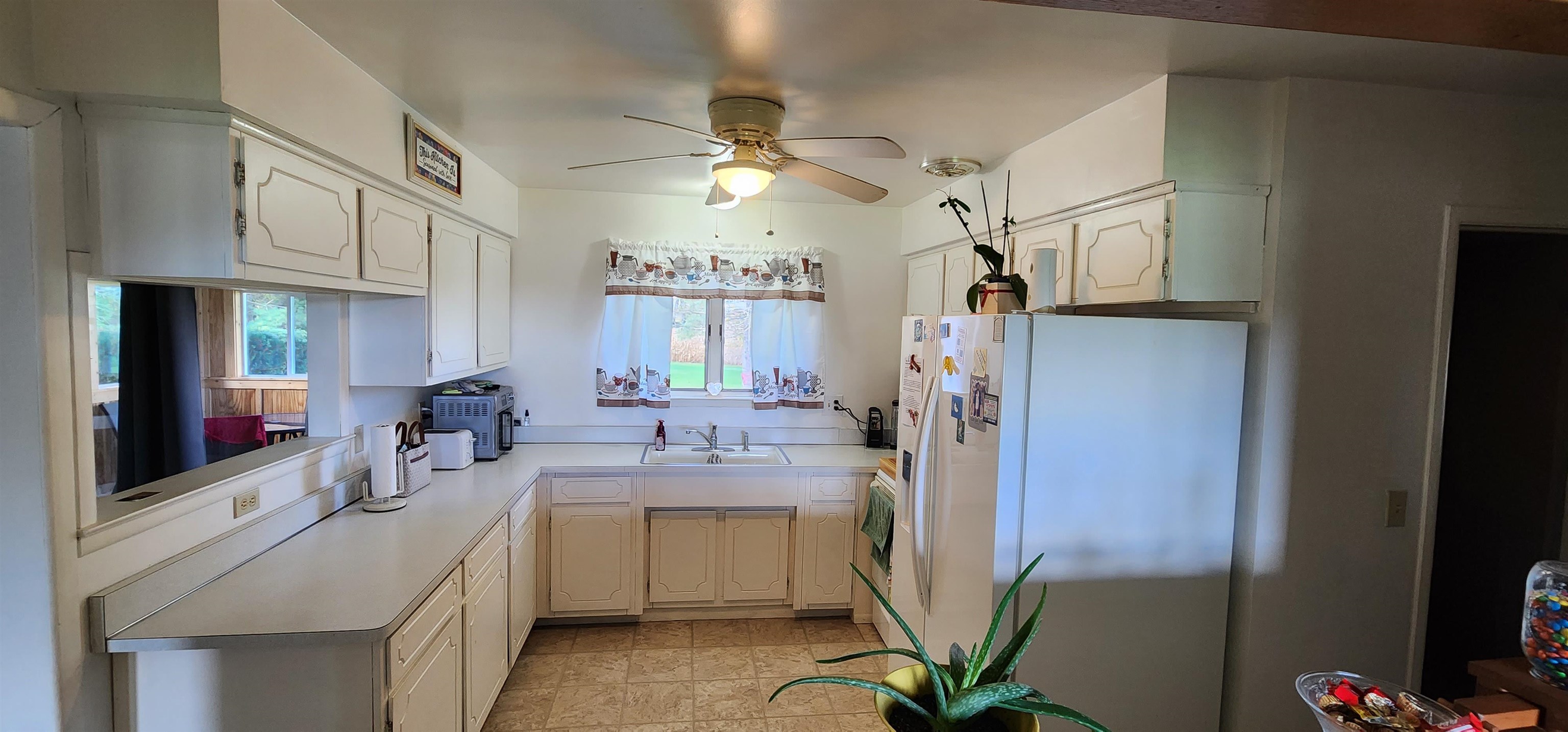 4735 North Huron Road Pinconning, MI 48650 - Photo 2 of 29