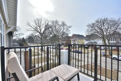 $495,000 | 3316 North Cramer Street, Unit 3318, Milwaukee, WI 53211