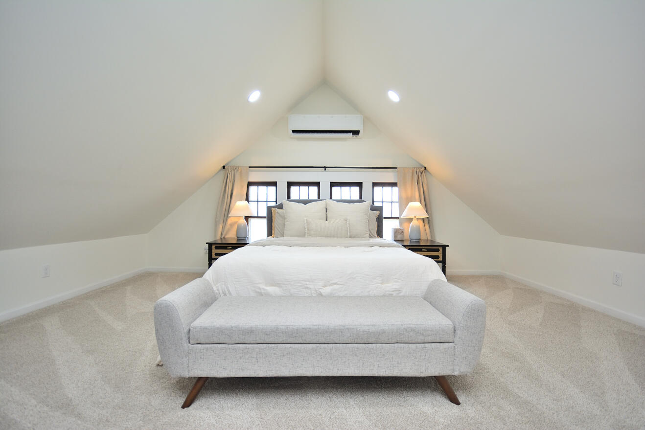 3316 North Cramer Street, Unit 3318 Milwaukee, WI 53211 - Photo 27 of 42 Upper Primary