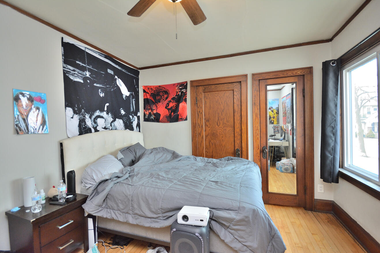 3316 North Cramer Street, Unit 3318 Milwaukee, WI 53211 - Photo 38 of 42 Lower Bedroom