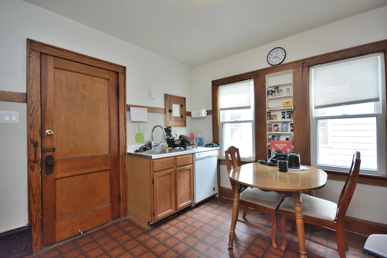 3316 North Cramer Street, Unit 3318 Milwaukee, WI 53211 - Photo 39 of 42 Lower Kitchen