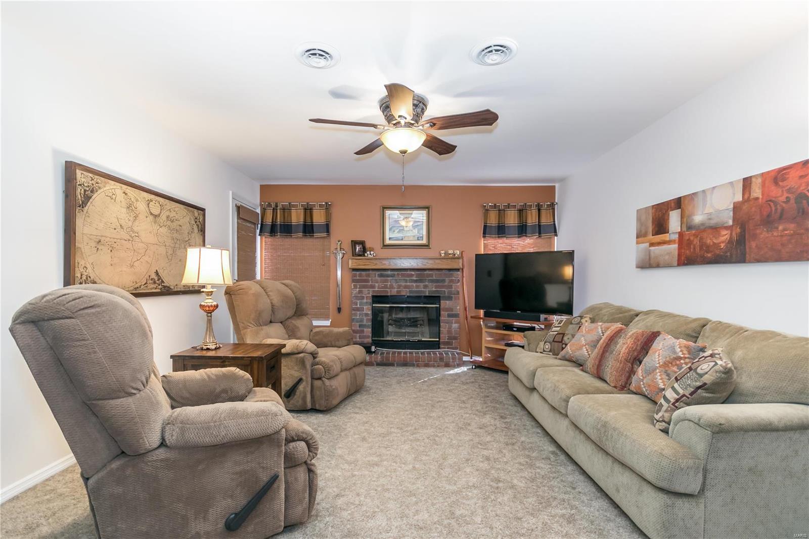 2327 Kratky Road, Unit A St. Louis, MO 63114 - Photo 11 of 17 Gallery Image 11