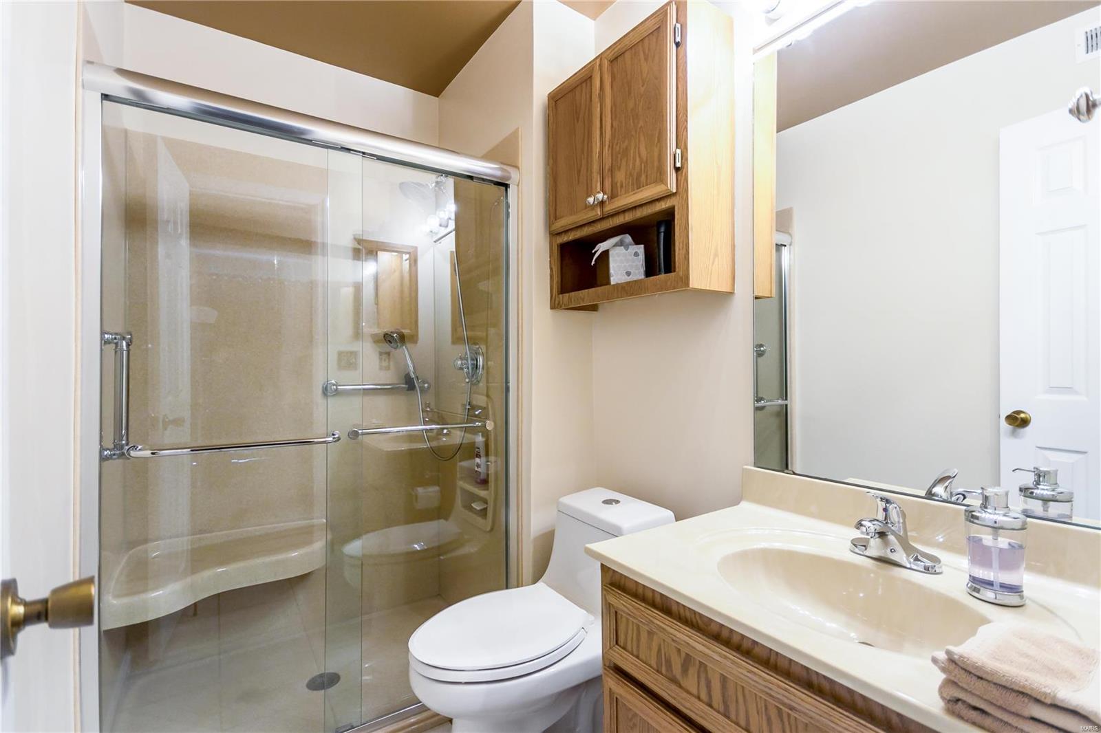 2327 Kratky Road, Unit A St. Louis, MO 63114 - Photo 14 of 17 Gallery Image 14