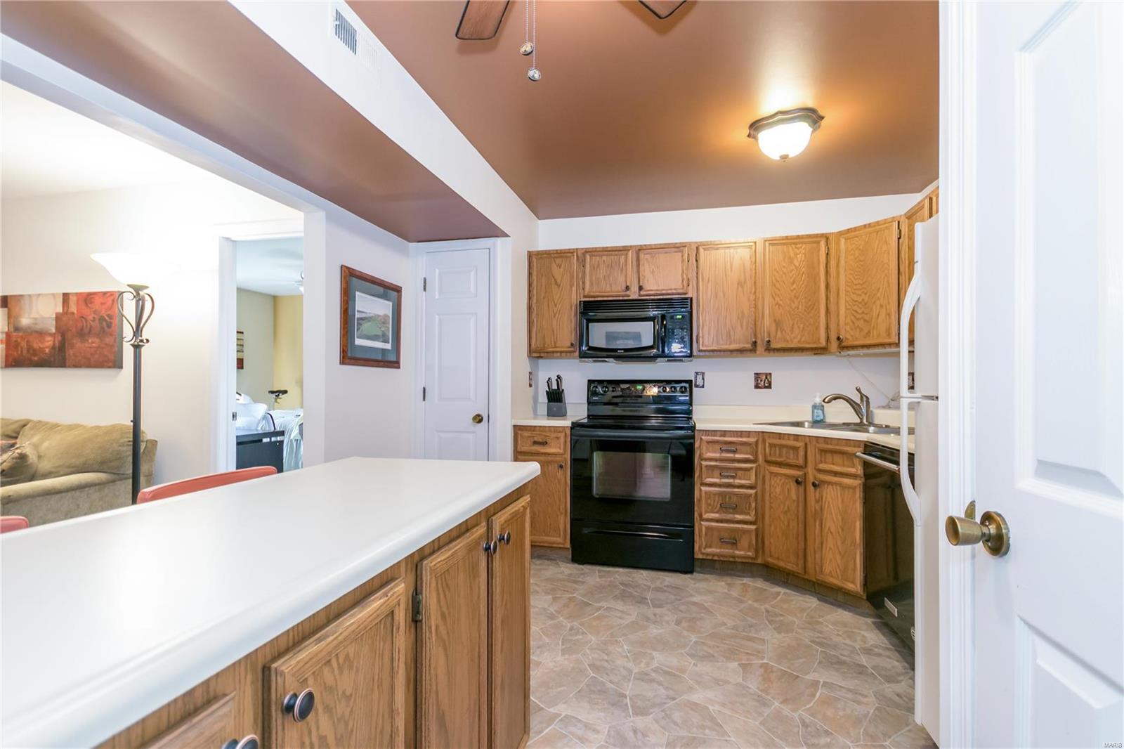 2327 Kratky Road, Unit A St. Louis, MO 63114 - Photo 6 of 17 Gallery Image 6