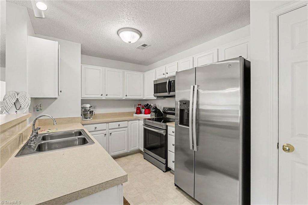 125 James Road High Point, NC 27265 - Photo 13 of 27