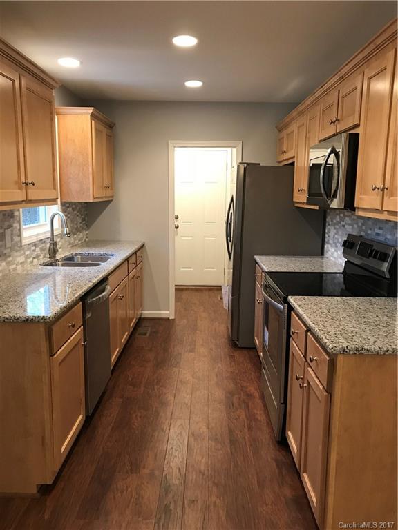 2942 Loop Road Lincolnton, NC 28092 - Photo 4 of 13 Gallery Image 4