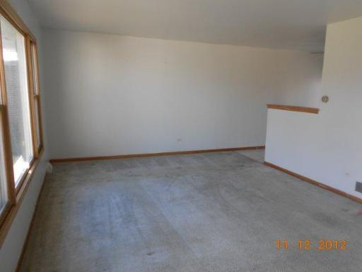 556 Willow Road Matteson, IL 60443 - Photo 3 of 11 Gallery Image 3