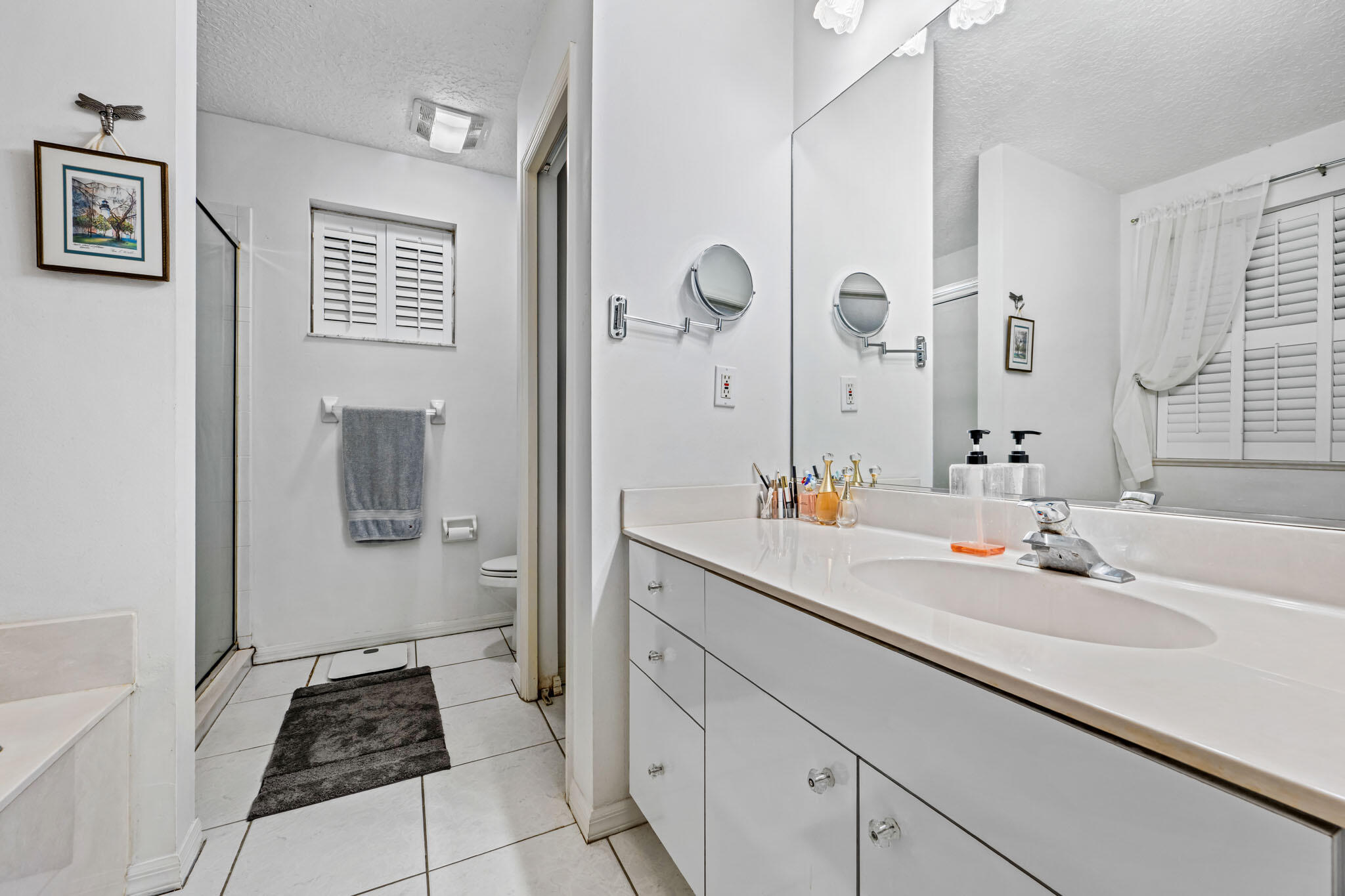 15884 N Road Loxahatchee Groves, FL 33470 - Photo 20 of 46 Ensuite Bathroom