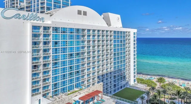 $5,500 | 6801 Collins Avenue, Unit 718, Miami Beach, FL 33141