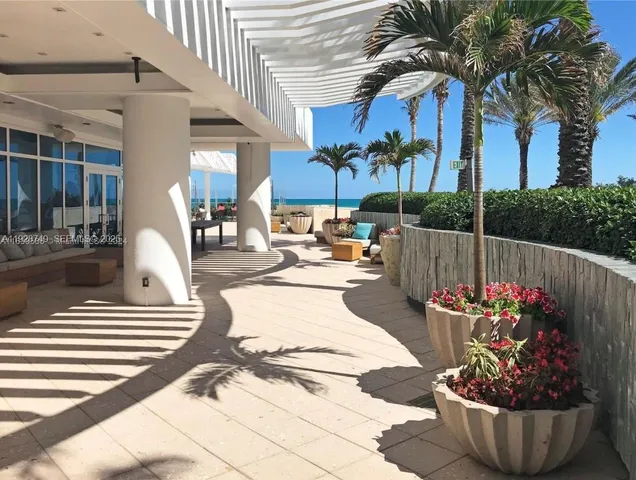 $5,500 | 6801 Collins Avenue, Unit 718, Miami Beach, FL 33141