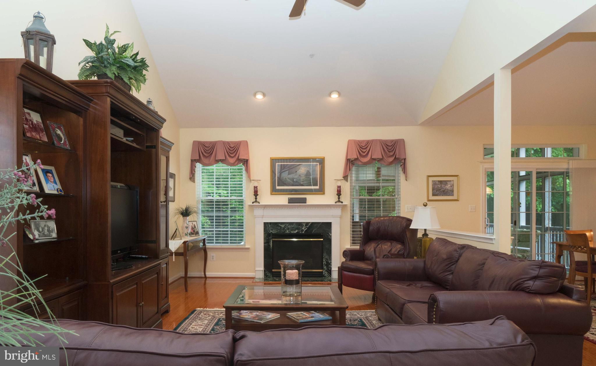2015 Colgate Circle Forest Hill, MD 21050 - Photo 9 of 30 Living Room
