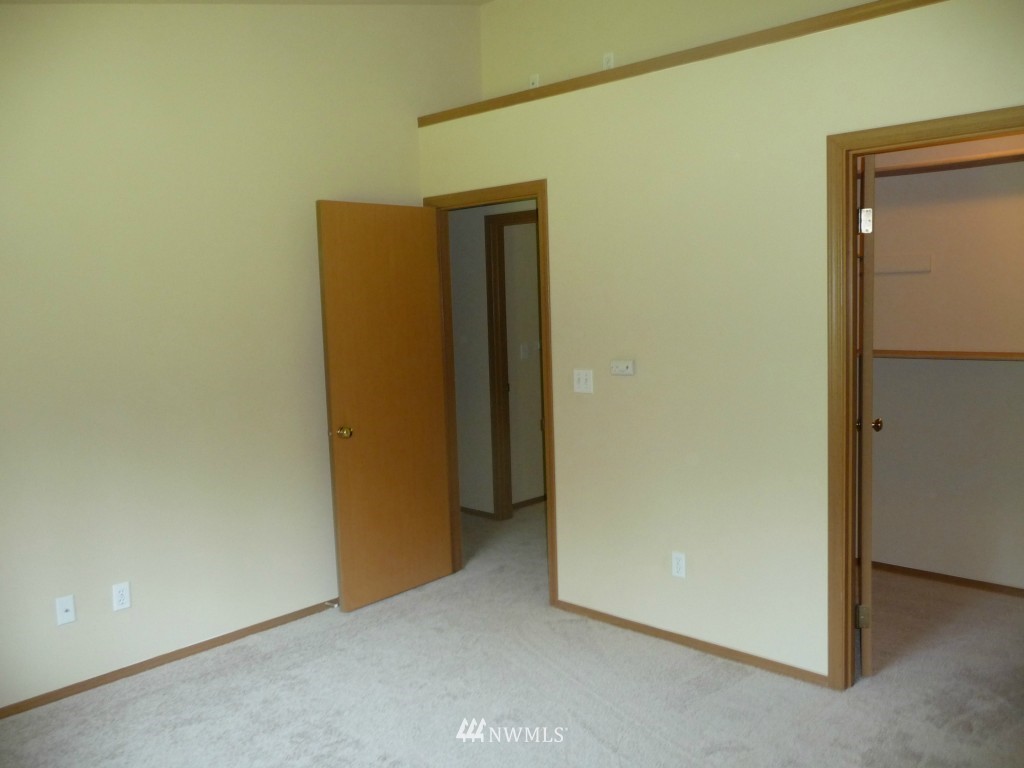 10510 Oak Road Lake Stevens, WA 98258 - Photo 12 of 21 Gallery Image 12
