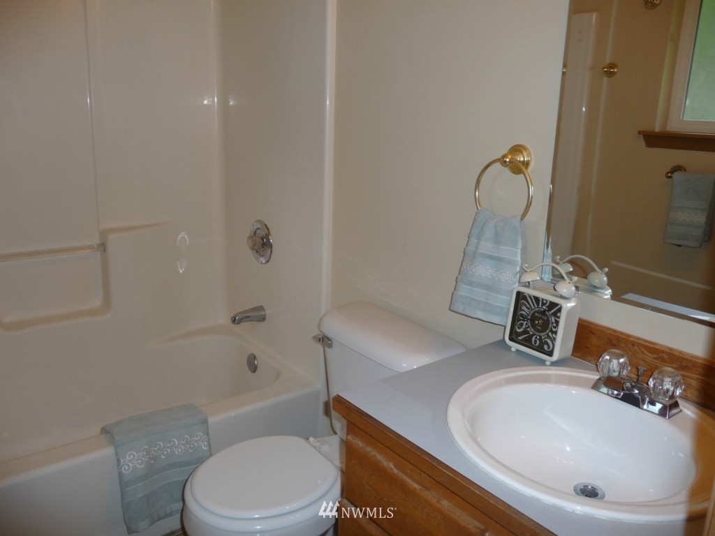 10510 Oak Road Lake Stevens, WA 98258 - Photo 13 of 21 Gallery Image 13