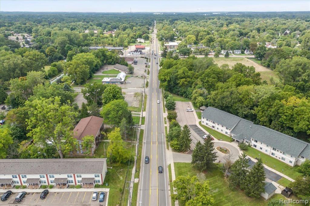 2009 West Holmes Road Lansing, MI 48910 - Photo 26 of 28
