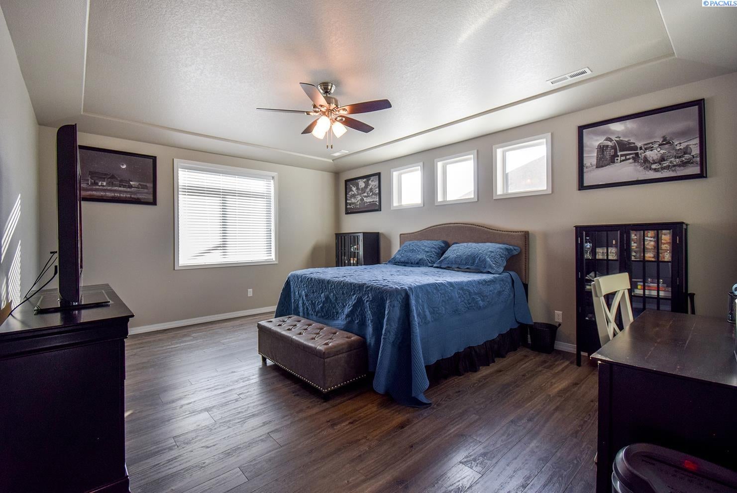 88003 Sagebrush Road Kennewick, WA 99338 - Photo 14 of 26 Gallery Image 14
