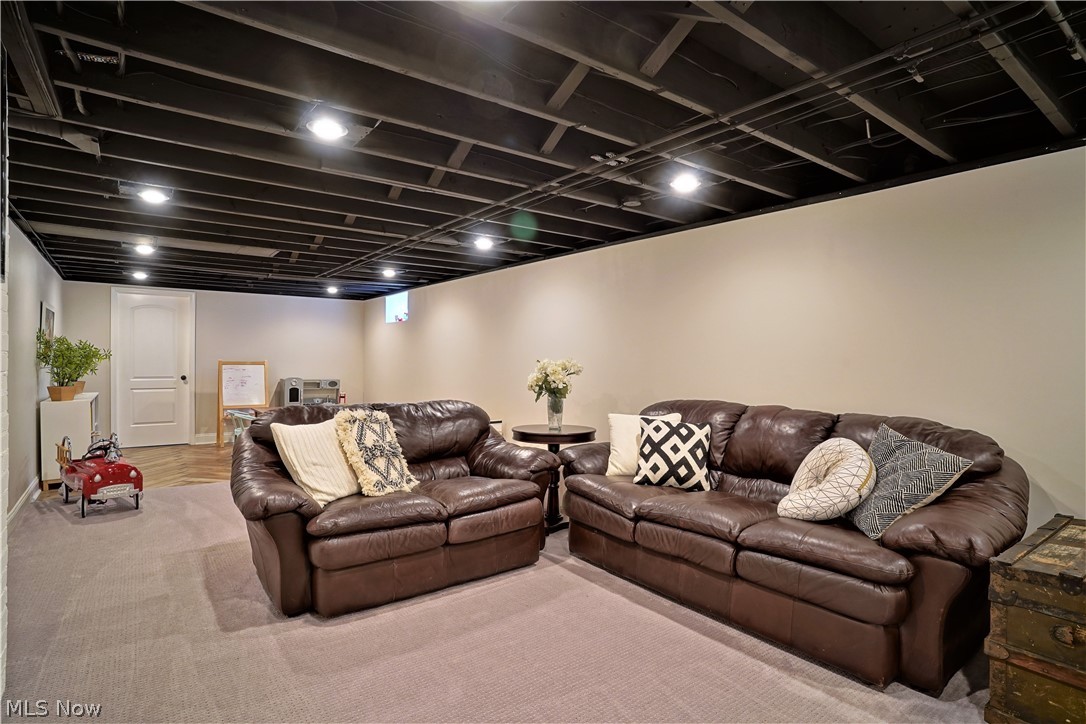 2015 Echo Road Stow, OH 44224 - Photo 25 of 33 Gallery Image 25
