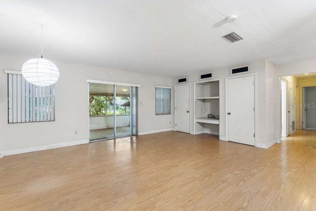 257 Sheppard Street Altamonte Springs, FL 32701 - Photo 5 of 24 Gallery Image 5