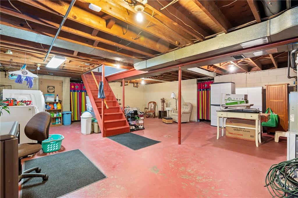 125 Lovi Road Baden, PA 15005 - Photo 21 of 25 a view of a room with gym equipment