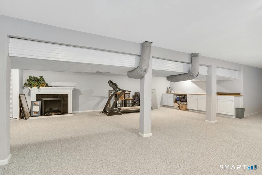 63 Lounsbury Road Ridgefield, CT 06877 - Photo 28 of 31