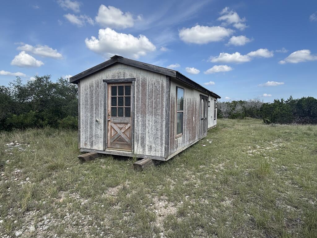 293 Sd 23020 Rocksprings, TX 78880 - Photo 15 of 43 Gallery Image 15