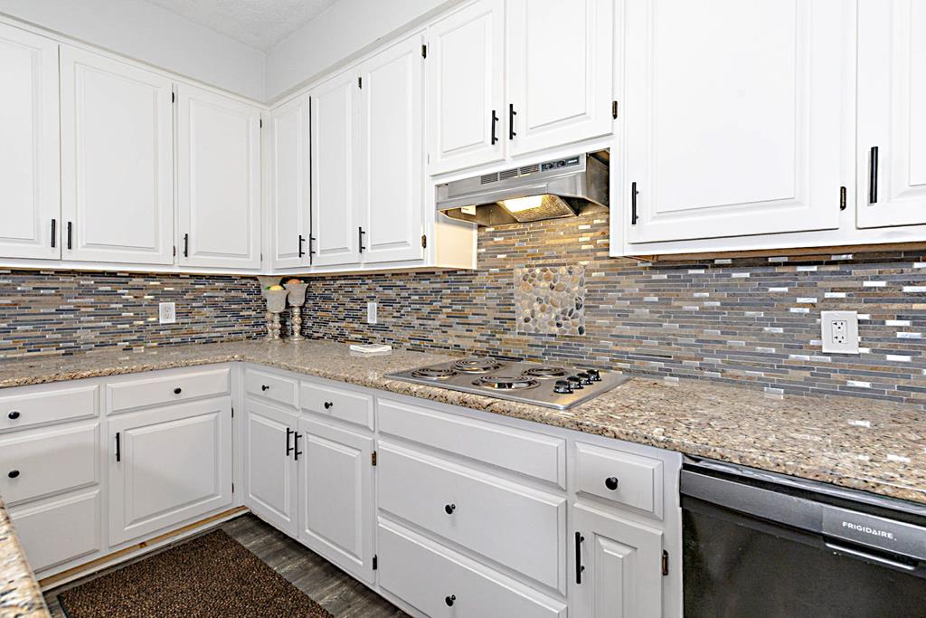 4628 Sears Road Columbus, GA 31907 - Photo 17 of 51 Granite Counters