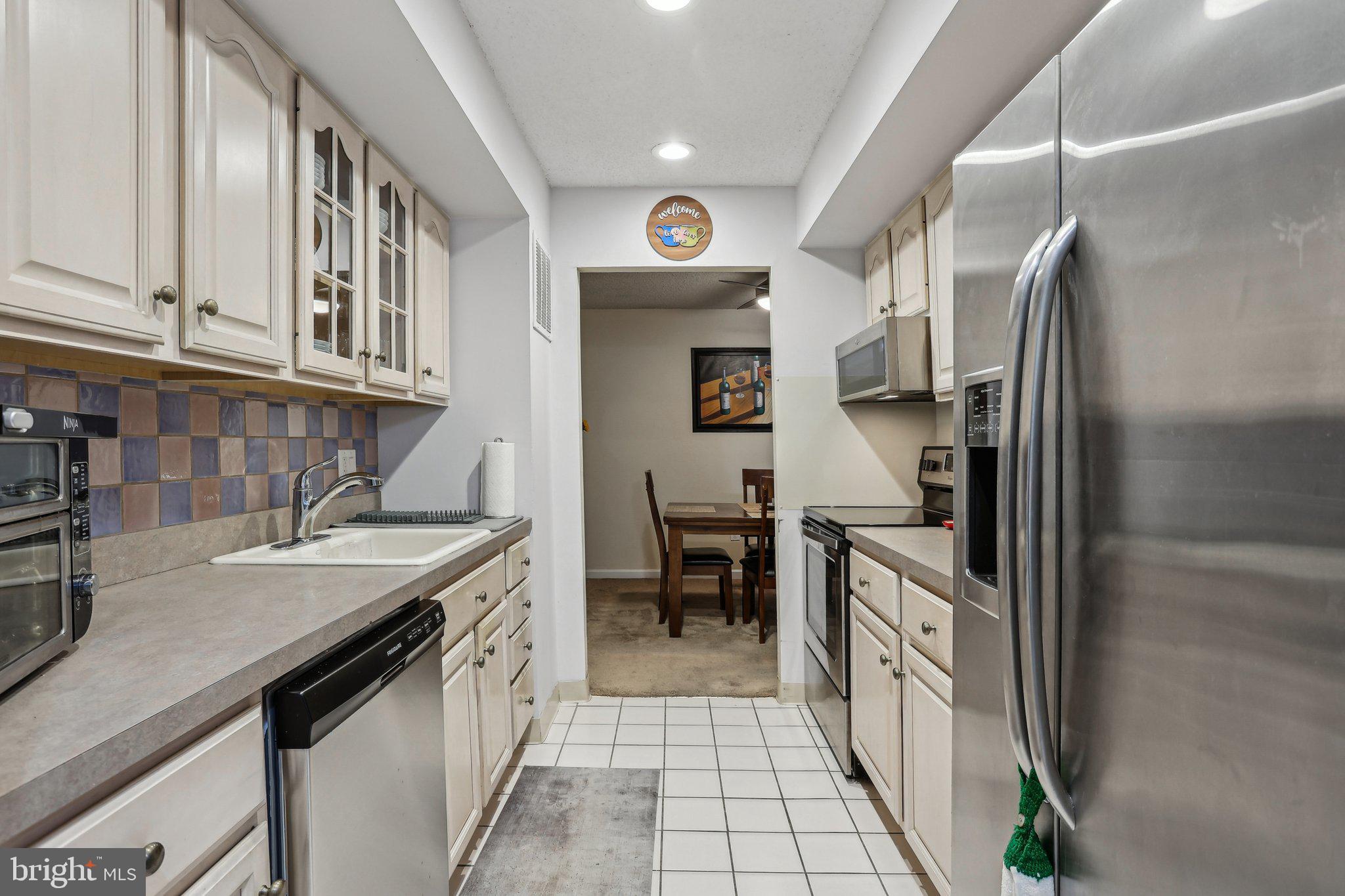 700 Avondale Road, Unit PH12 Wallingford, PA 19086 - Photo 17 of 43 Kitchen