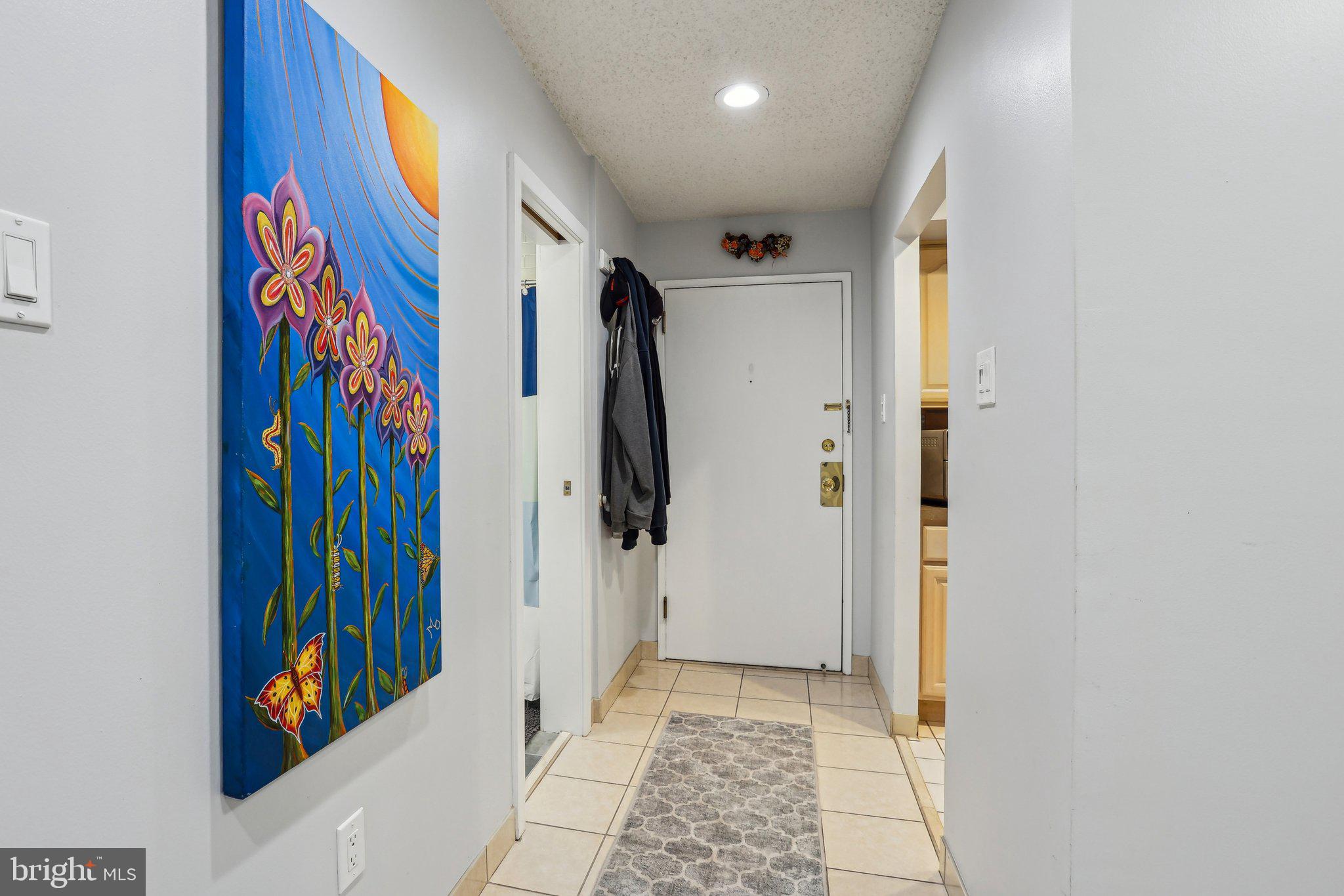 700 Avondale Road, Unit PH12 Wallingford, PA 19086 - Photo 8 of 43 Hallway