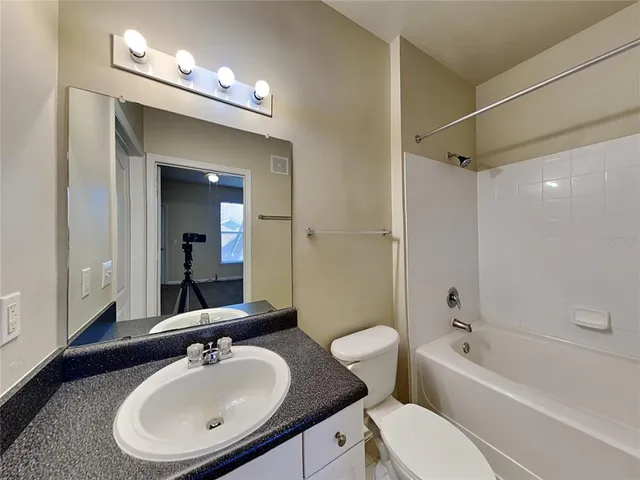 $1,650 | 8848 Villa View Circle, Unit 305, Orlando, FL 32821