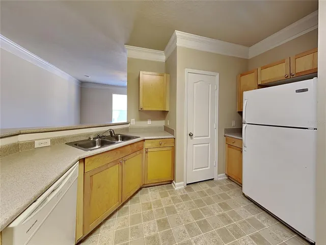 $1,650 | 8848 Villa View Circle, Unit 305, Orlando, FL 32821