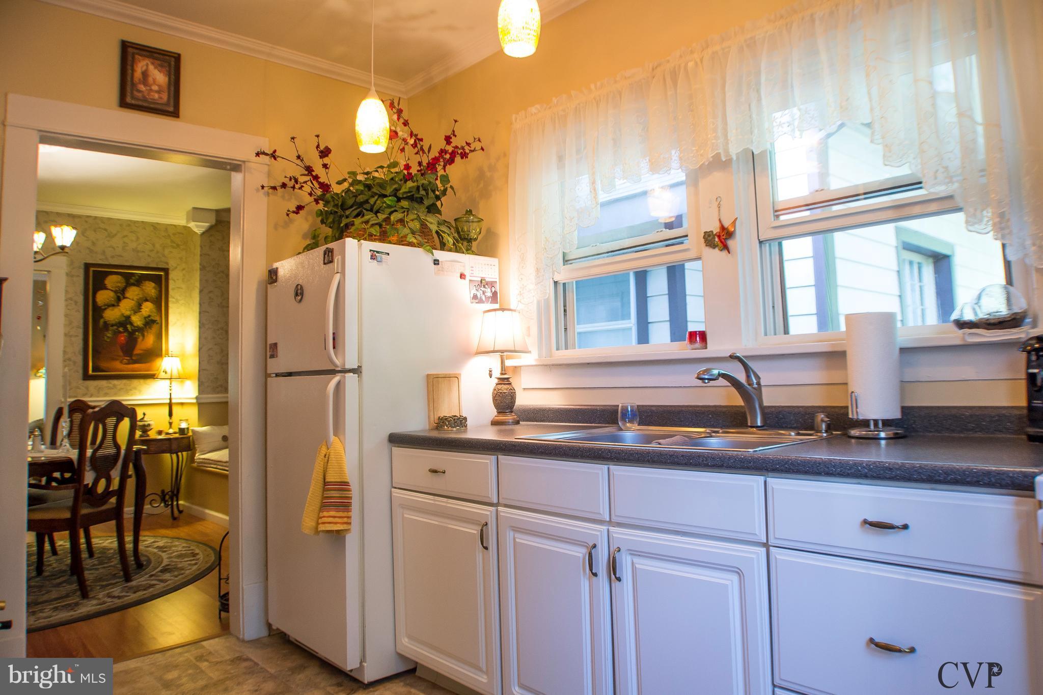 903 Braddock Road Cumberland, MD 21502 - Photo 7 of 27 Kitchen
