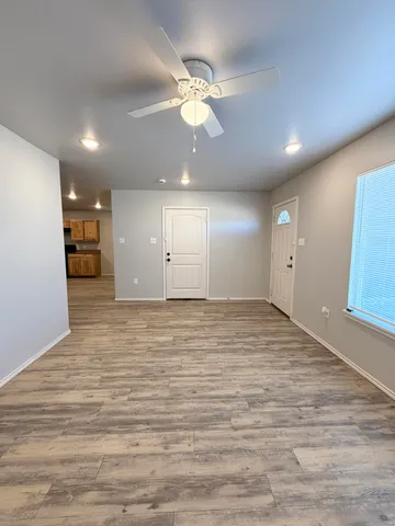 $1,200 | 1520 East 13th Street, Lubbock, TX 79403