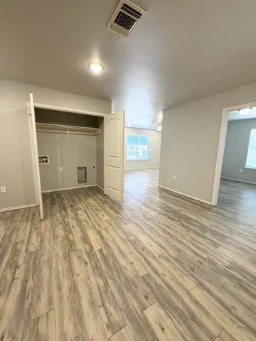 $1,200 | 1520 East 13th Street, Lubbock, TX 79403