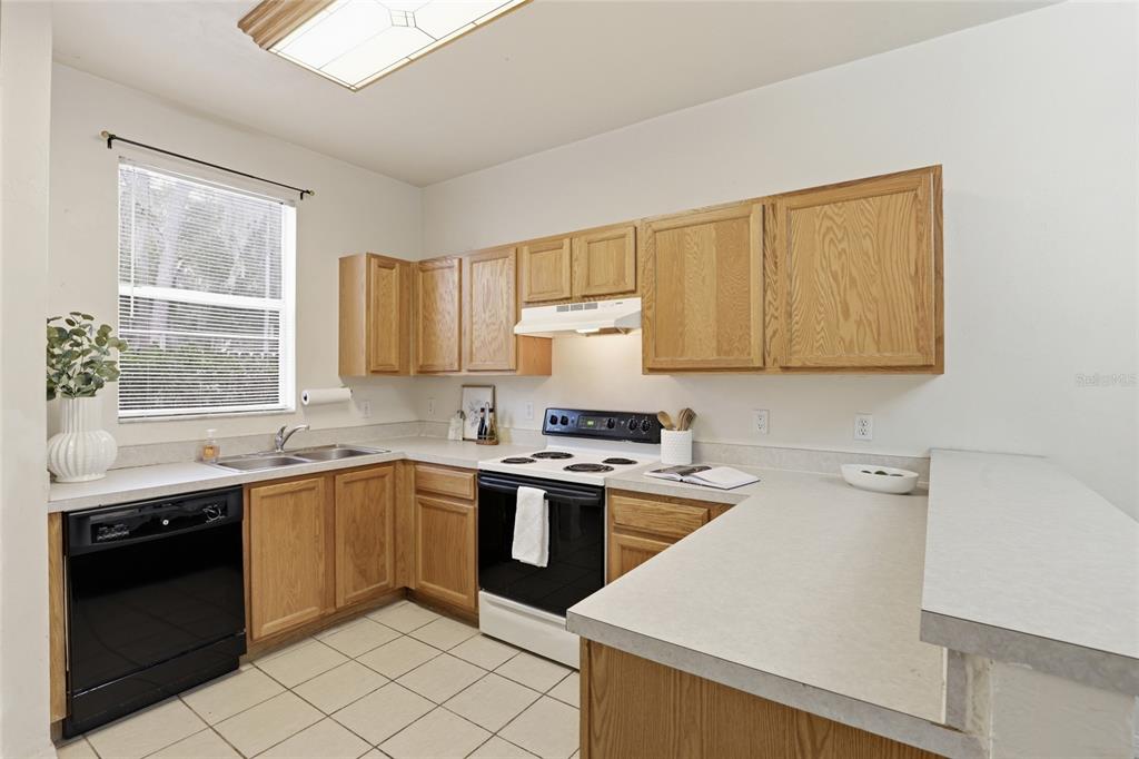 3901 Southwest 20th Avenue, Unit 306 Gainesville, FL 32607 - Photo 11 of 29