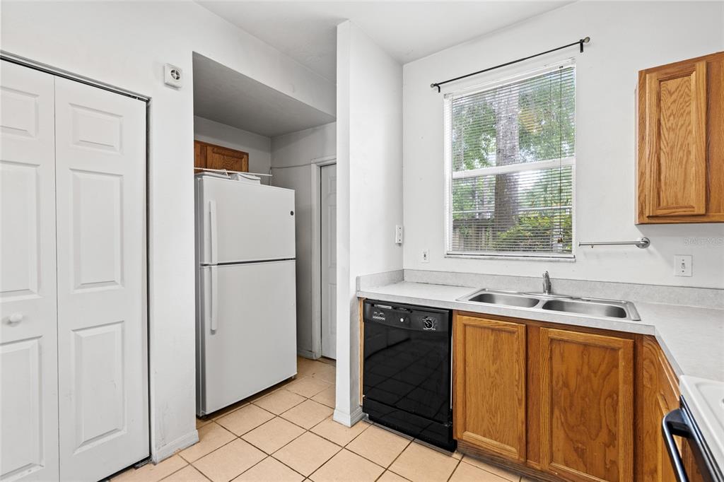 3901 Southwest 20th Avenue, Unit 306 Gainesville, FL 32607 - Photo 11 of 25