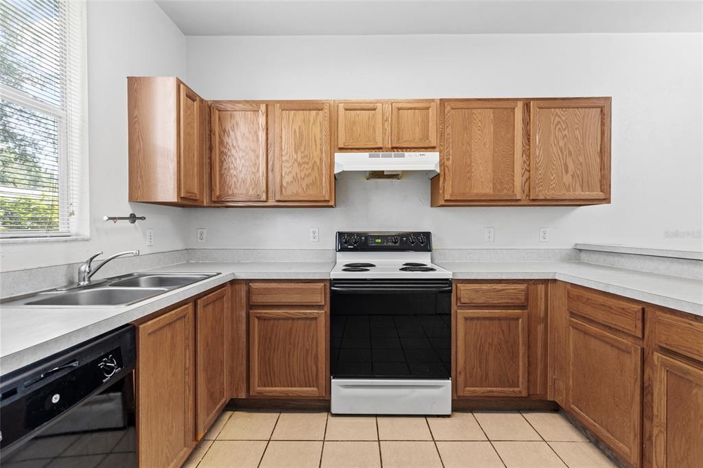 3901 Southwest 20th Avenue, Unit 306 Gainesville, FL 32607 - Photo 10 of 25