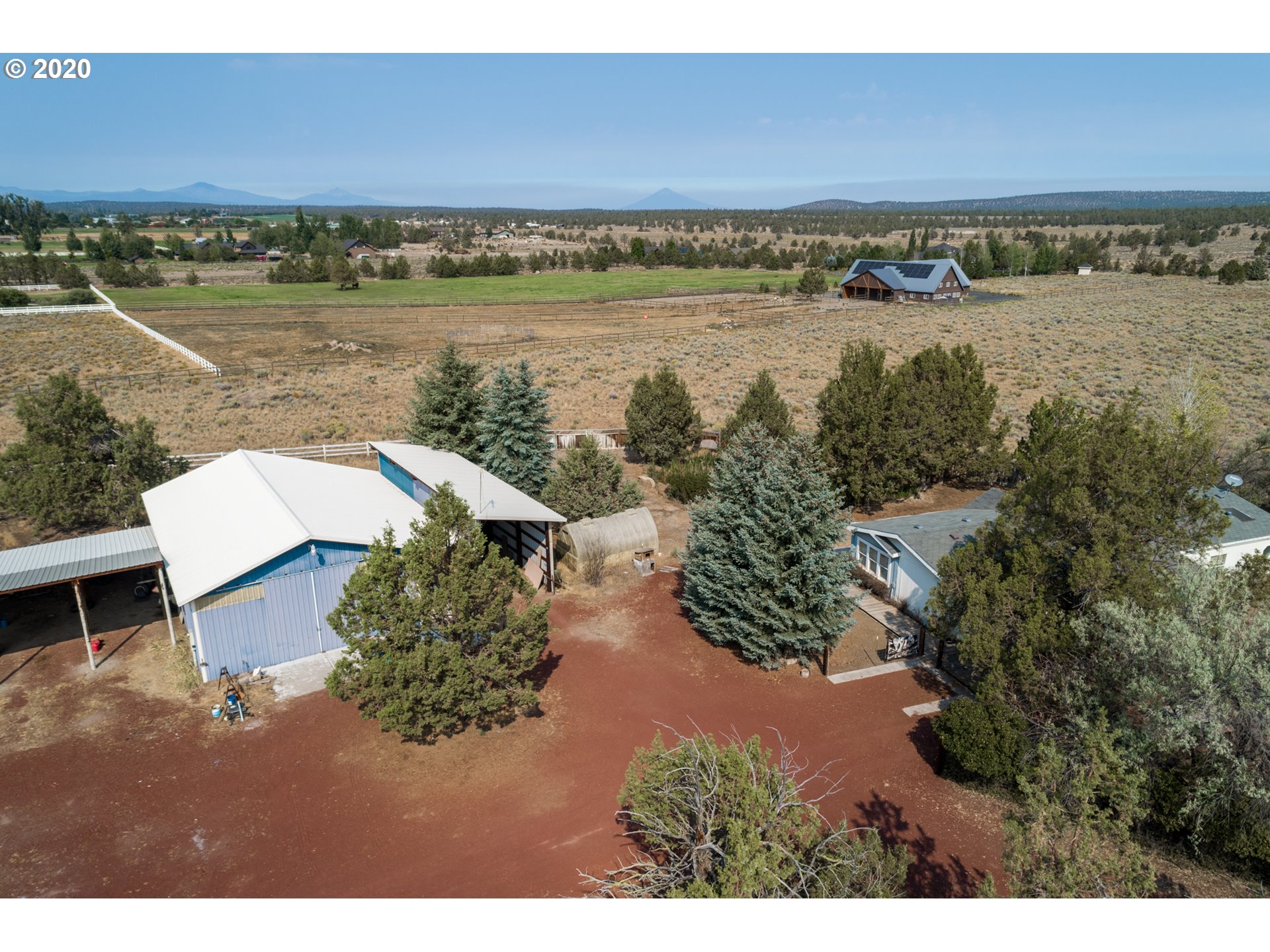 20550 Harper Road Bend, OR 97703 - Photo 2 of 29 Gallery Image 2